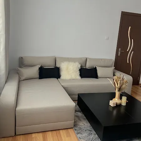 Urban - 2min Walk To Iulius Mall - 10min Walk To Center - Spacious And Comfortable تيميشورا