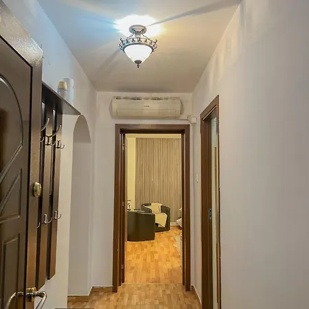 Urban - 2min Walk To Iulius Mall - 10min Walk To Center - Spacious And Comfortable *