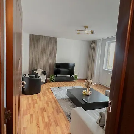 Urban - 2min Walk To Iulius Mall - 10min Walk To Center - Spacious And Comfortable *