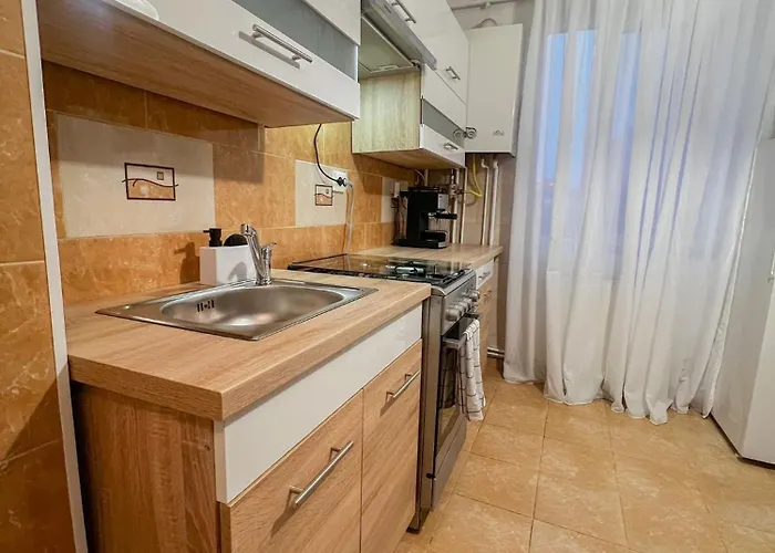 Urban - 2min Walk To Iulius Mall - 10min Walk To Center - Spacious And Comfortable *