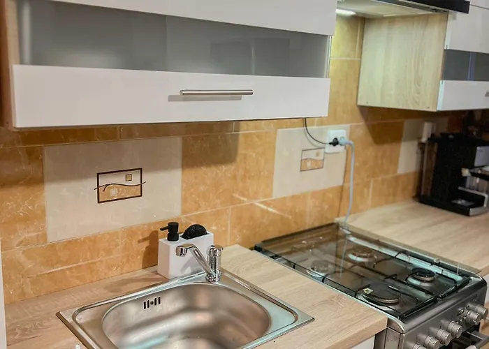 Urban - 2min Walk To Iulius Mall - 10min Walk To Center - Spacious And Comfortable